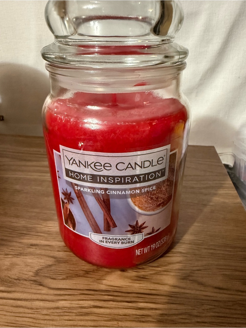 Yankee Candle Sparkling Cinnamon Spice Jar Candle - Red